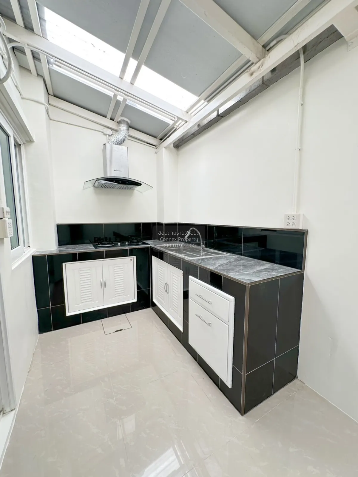 ขายทาวน์เฮ้าส์/ทาวน์โฮม  โกลเด้น ทาวน์ เฉลิมพระเกียรติ - สวนหลวง 