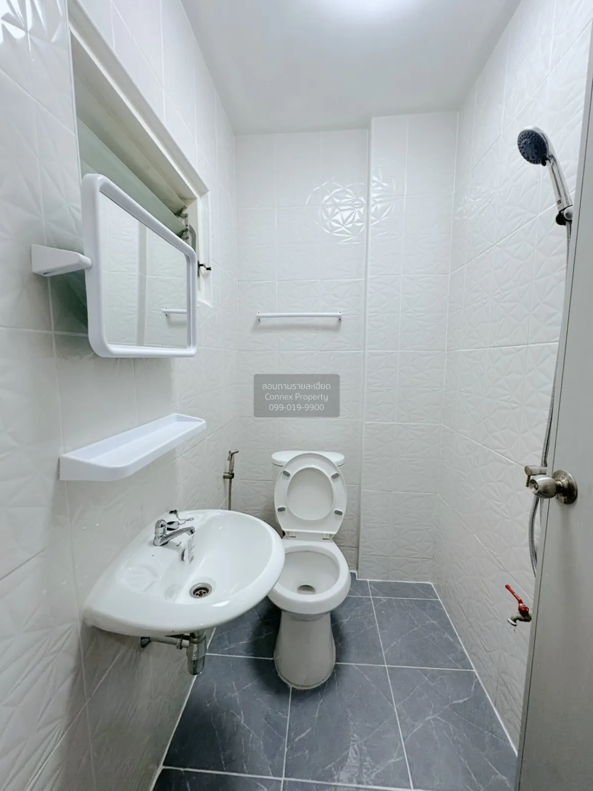 ขายทาวน์เฮ้าส์/ทาวน์โฮม  นิรันดร์ วิลล์ 1 ดอกไม้ เขต ประเวศ กรุงเ