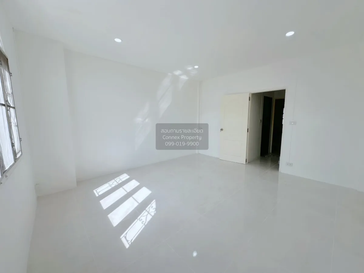 ขายทาวน์เฮ้าส์/ทาวน์โฮม  นิรันดร์ วิลล์ 1 ดอกไม้ เขต ประเวศ กรุงเ