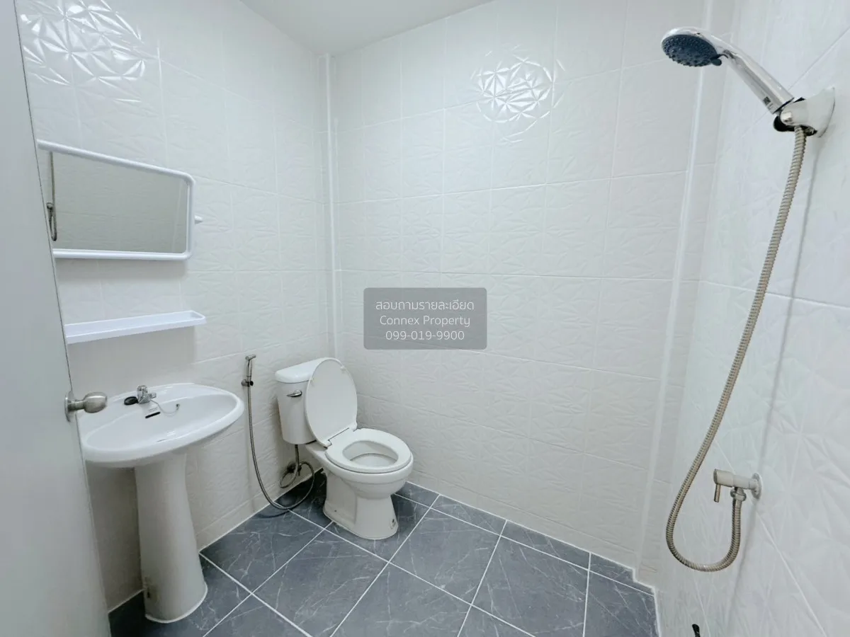 ขายทาวน์เฮ้าส์/ทาวน์โฮม  นิรันดร์ วิลล์ 1 ดอกไม้ เขต ประเวศ กรุงเ