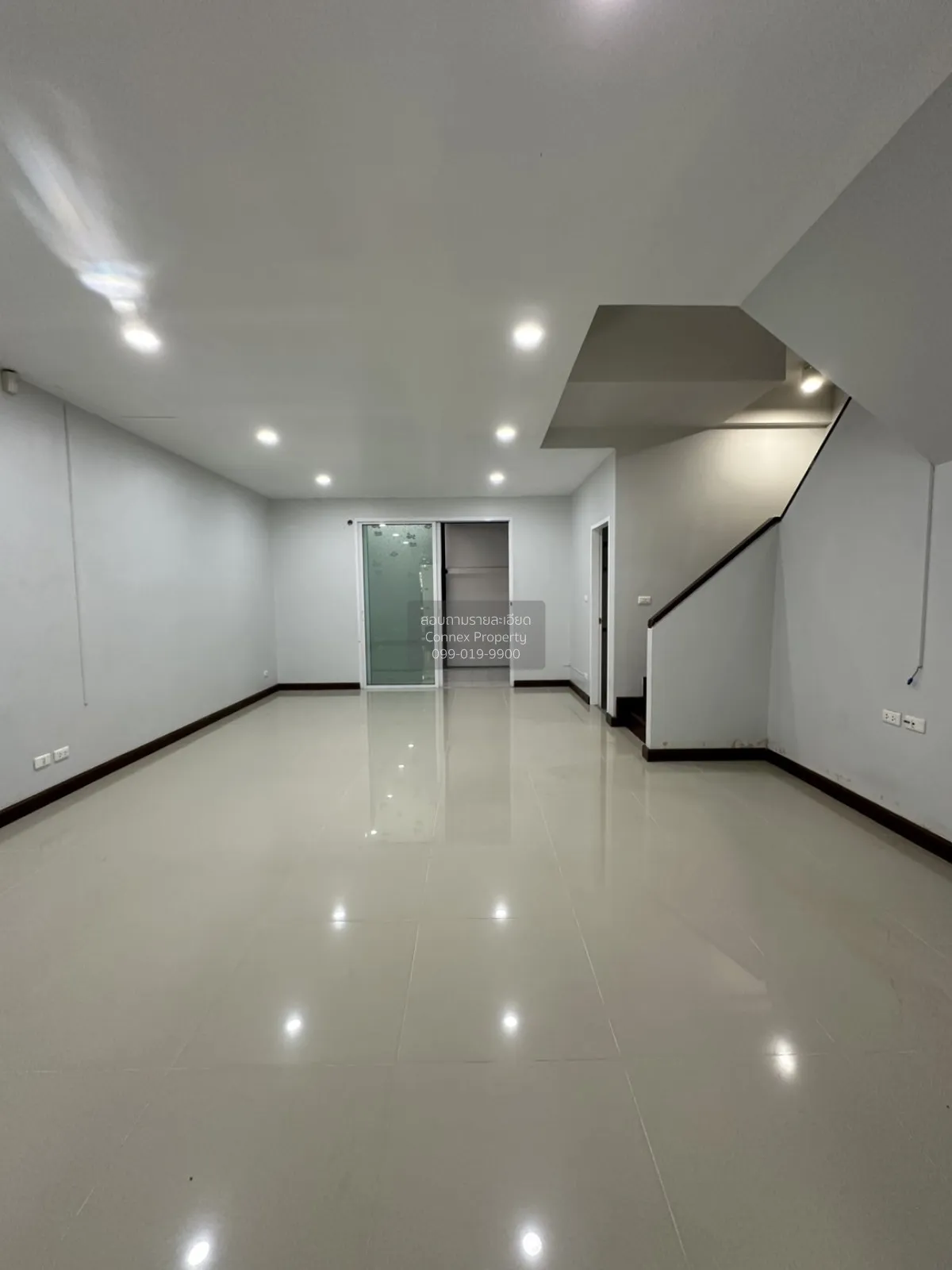 ขายทาวน์เฮ้าส์/ทาวน์โฮม  นัมเบอร์วัน ทาวน์โฮม วงแหวนบางนา-ราม 2 ด 2