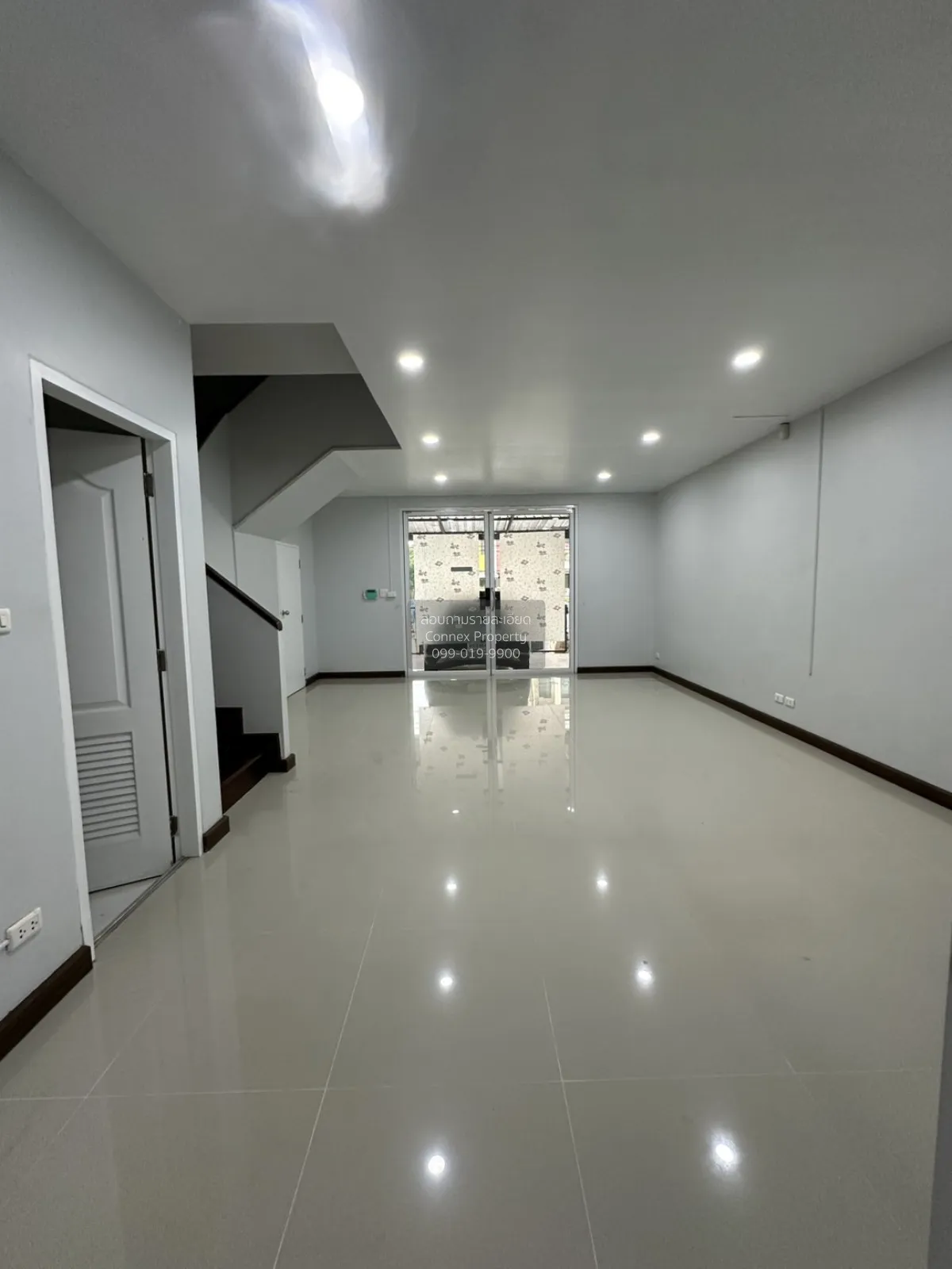 ขายทาวน์เฮ้าส์/ทาวน์โฮม  นัมเบอร์วัน ทาวน์โฮม วงแหวนบางนา-ราม 2 ด 3