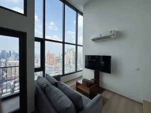 เช่าคอนโด  ไลฟ์ พระราม 4 - อโศก ดูเพล็กซ์ คลองเตย เขต คลองเตย กรุงเทพ CX-147035