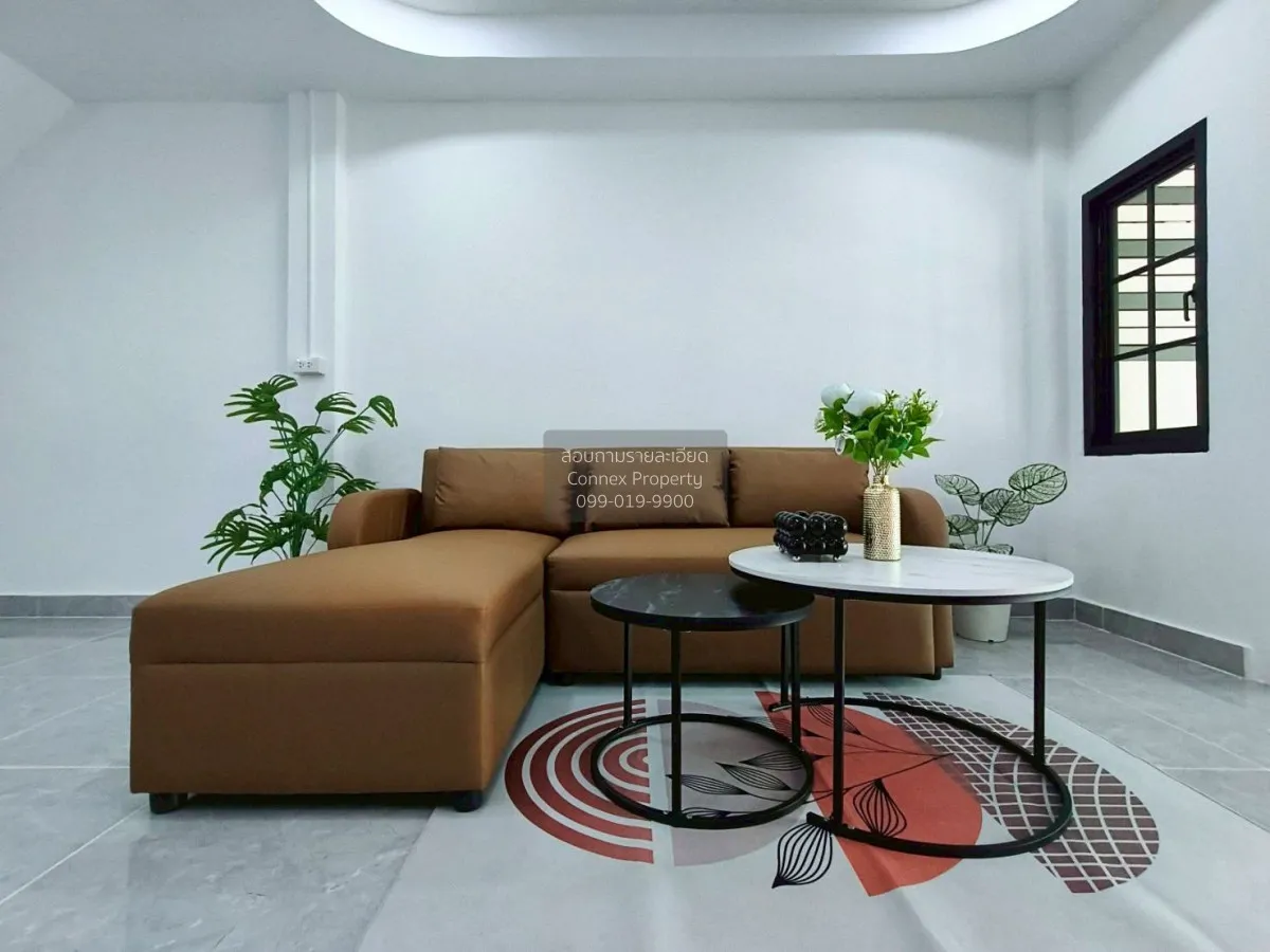 For Sale Townhouse/Townhome  , Baan Romyen 5 , newly renovated , 