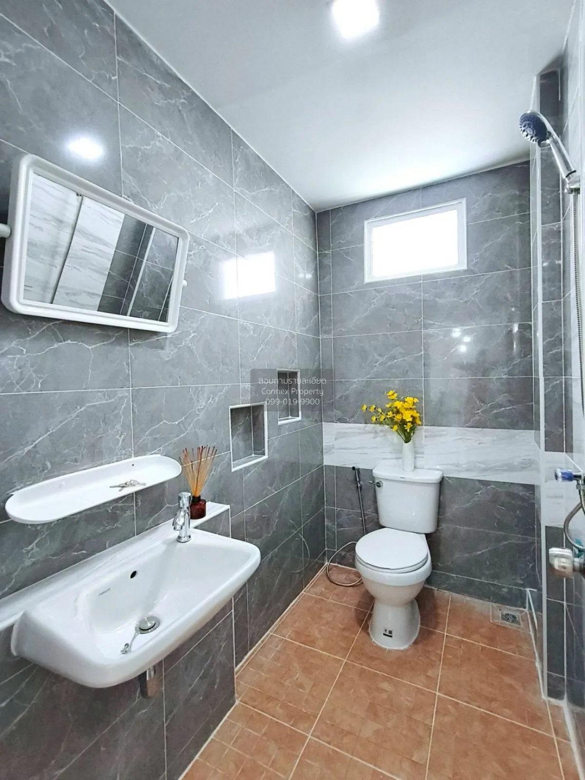 For Sale Townhouse/Townhome  , Baan Romyen 5 , newly renovated , 