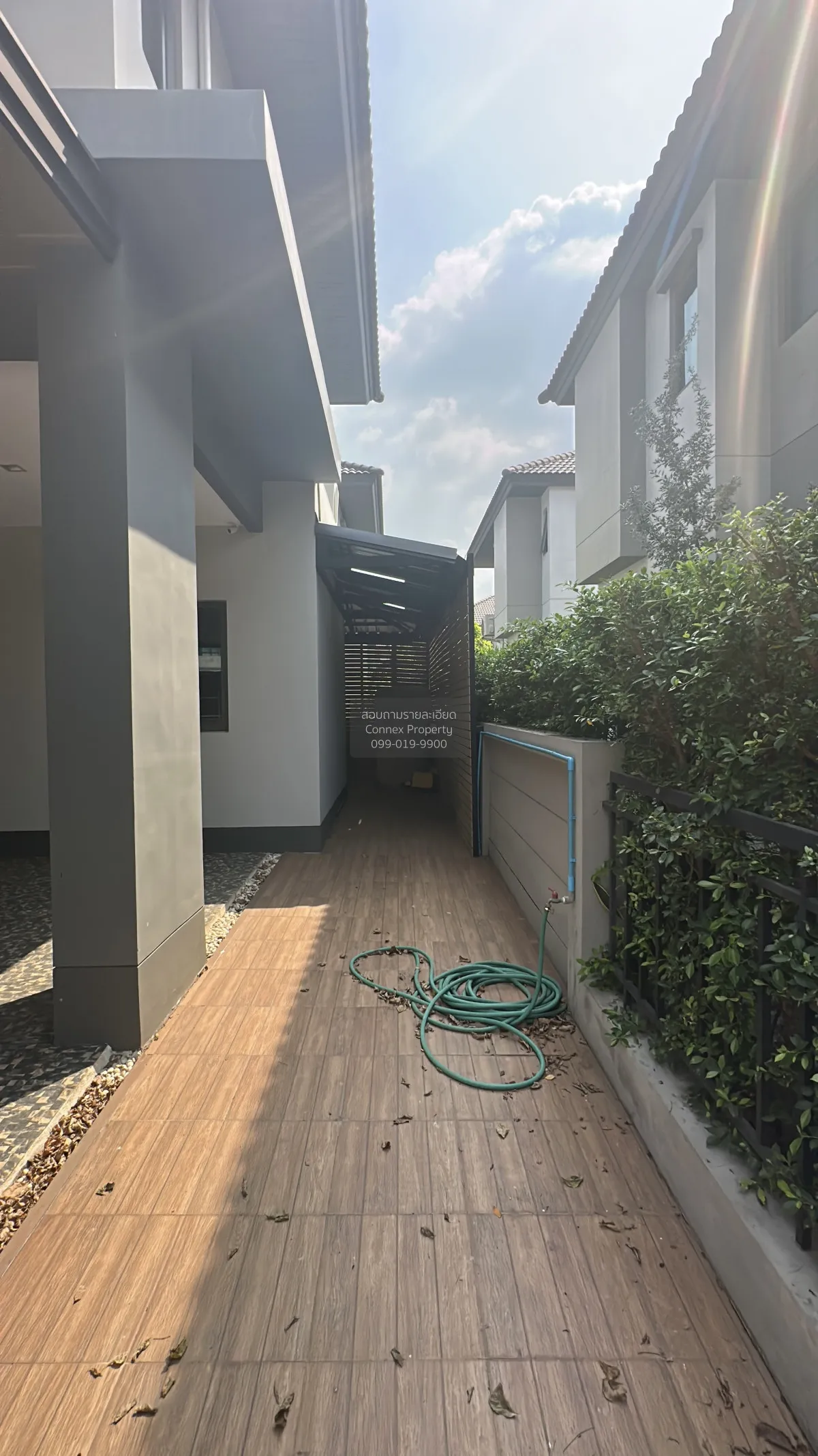 For Sale House , VENUE Flow Rangsit , corner unit , BTS-Khu Khot  3