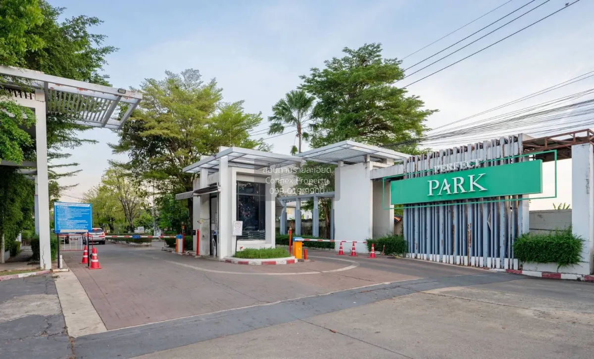 For Sale House , PERFECT PARK BANGBUATHONG , corner unit , wide f
