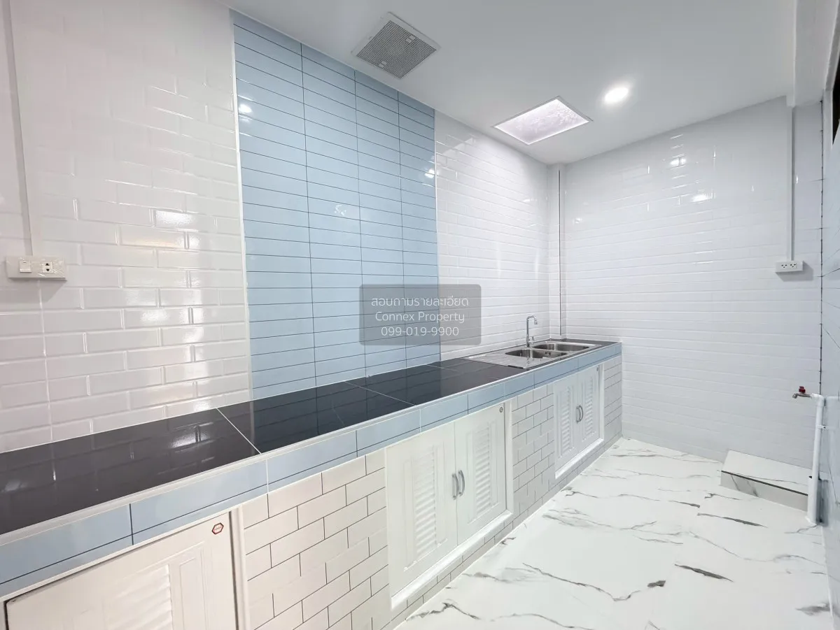 For Sale Townhouse/Townhome  , Suan Thong Villa 7 , Lat Sawai , L