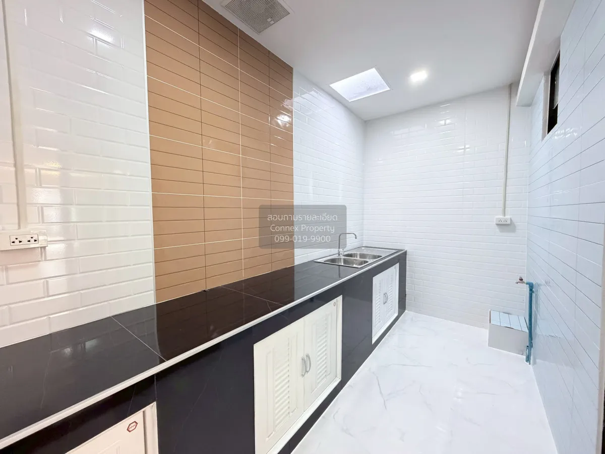 For Sale Townhouse/Townhome  , Baan Suan Thong Villa 8 , BTS-Khu 