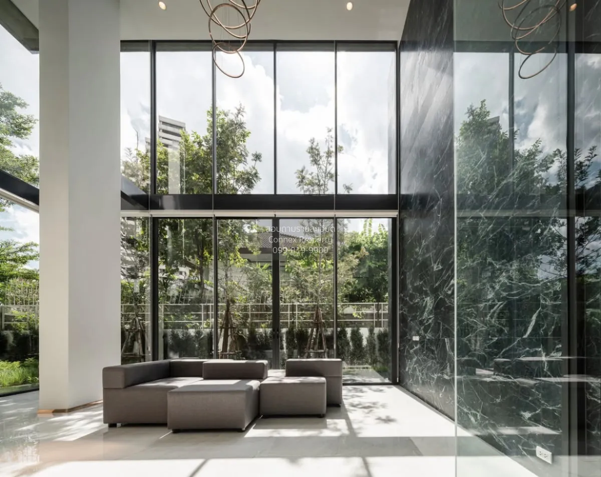 For Rent Condo , Vana Residence Sukhumvit 26 , Penthouse , corner