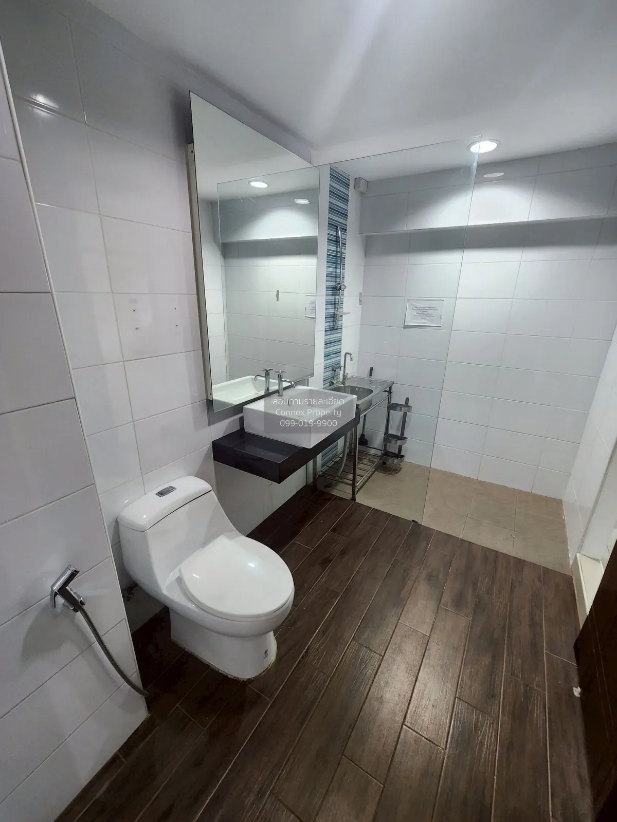 เช่าโฮมออฟฟิศ 3 ชั้น โครงการ อารี ทาวน์เฮ้าส์ สุขุมวิท 26 คลองตัน