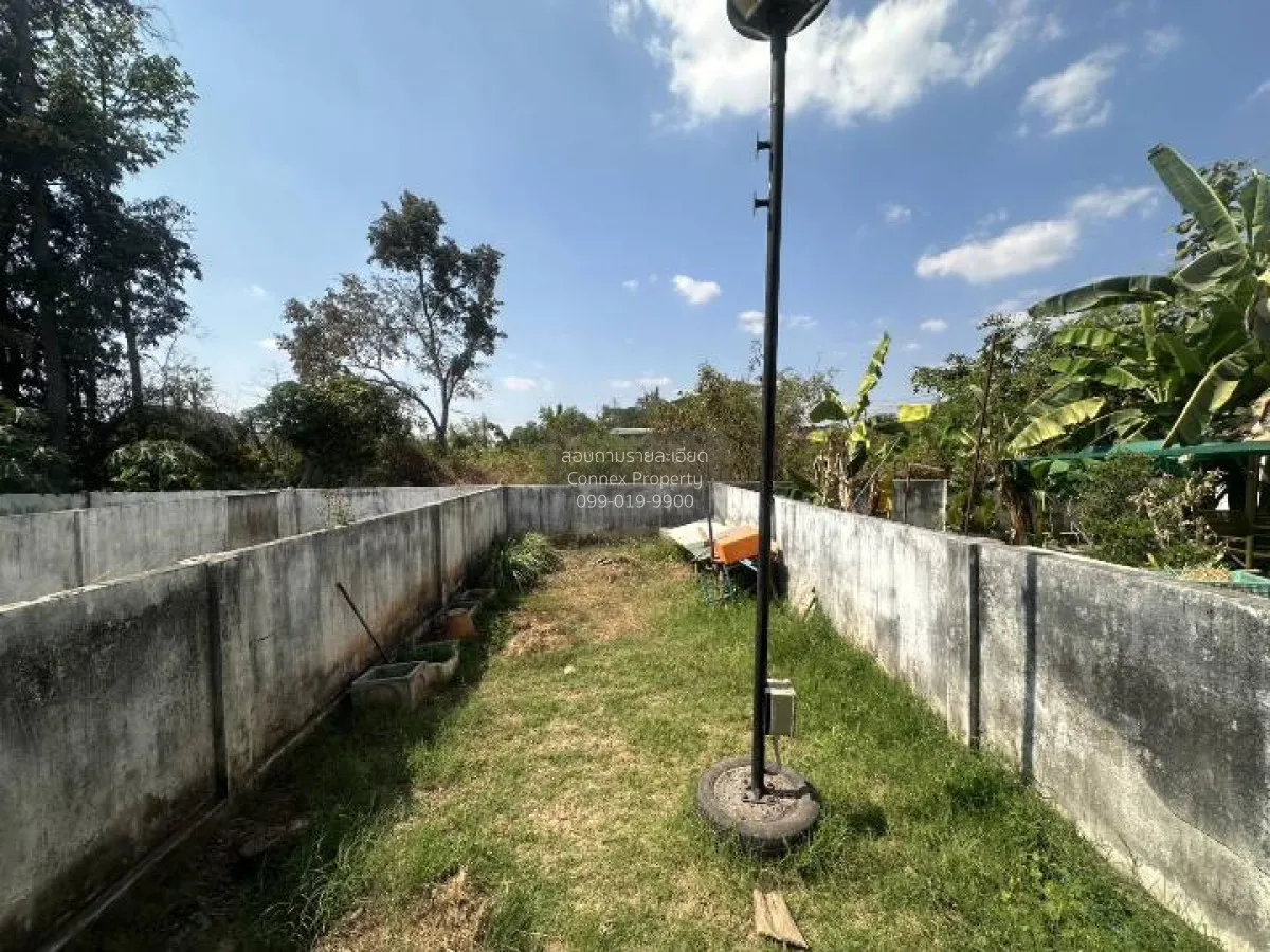 For Sale Two-story commercial building for sale, ready to move in