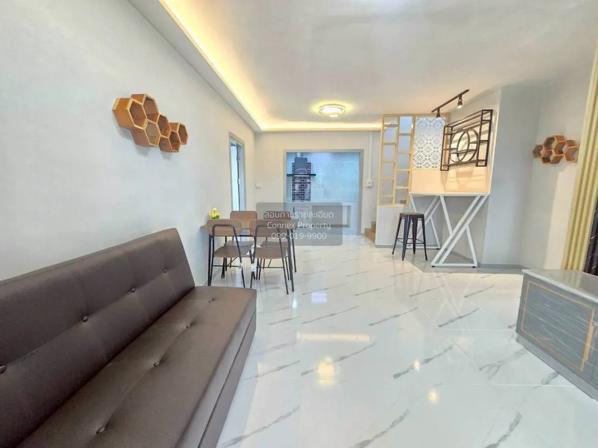 For Sale House , Baan Pruksa 14 B Bangbuathong , corner unit , ne