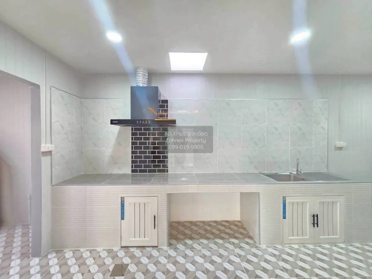 For Sale House , Baan Pruksa 14 B Bangbuathong , corner unit , ne