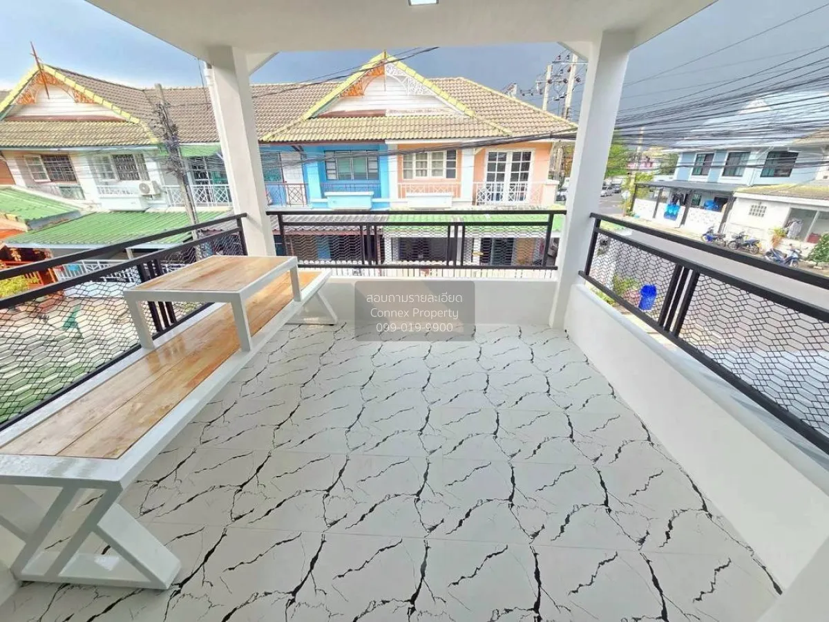 For Sale House , Baan Pruksa 14 B Bangbuathong , corner unit , ne