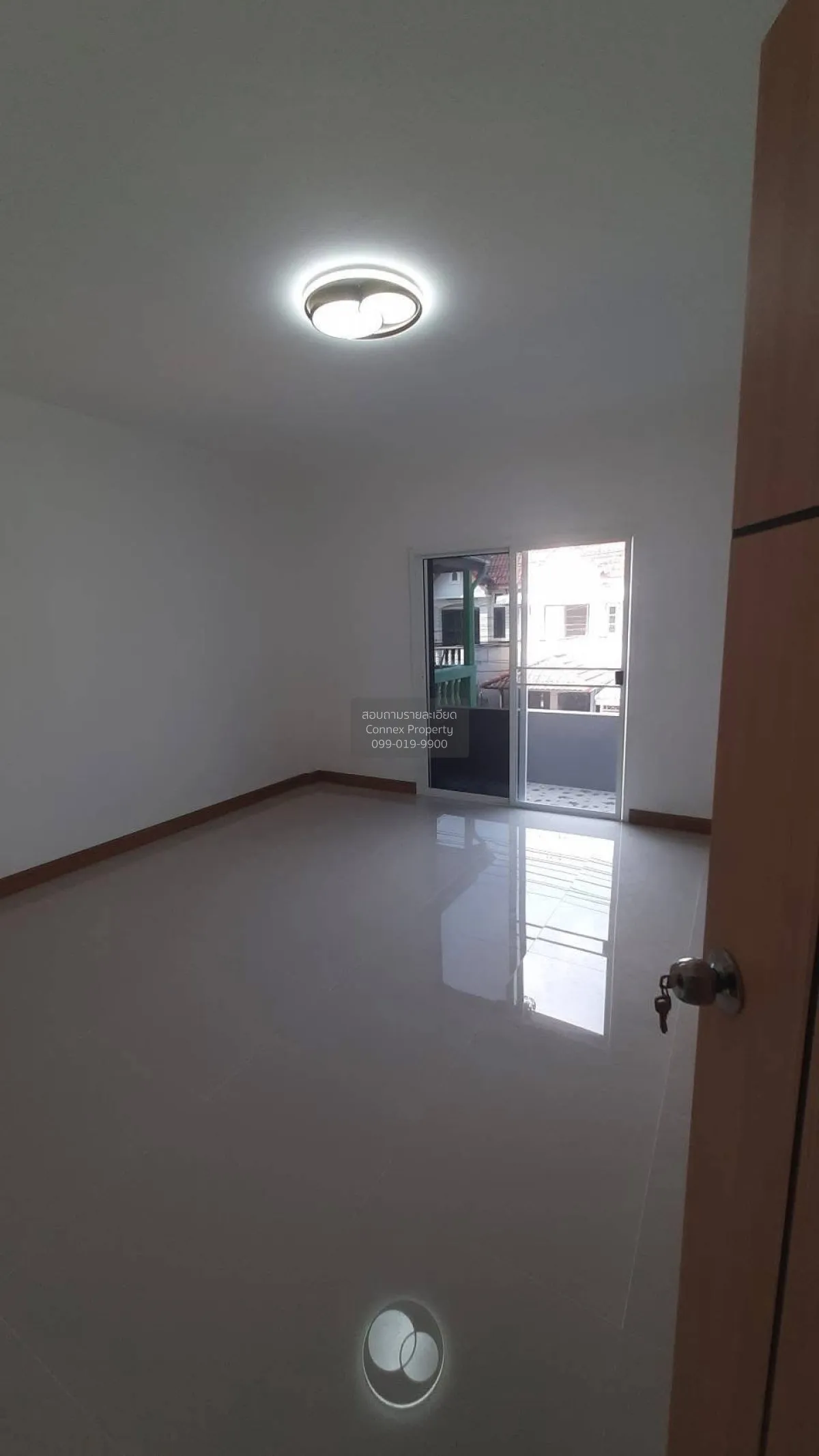 ขายทาวน์เฮ้าส์/ทาวน์โฮม  หมู่บ้านสุขสันต์ 2 เพชรเกษม 92/2 บางแคเห 3