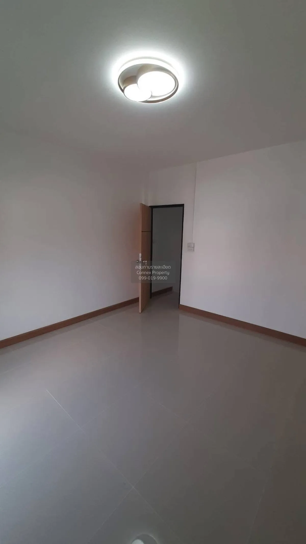 ขายทาวน์เฮ้าส์/ทาวน์โฮม  หมู่บ้านสุขสันต์ 2 เพชรเกษม 92/2 บางแคเห