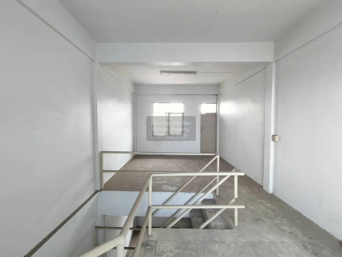 อาคารพาณิชย์ 3 ชั้นครึ่งติดถนน กิจมณี สมุทรสาคร CX-147272