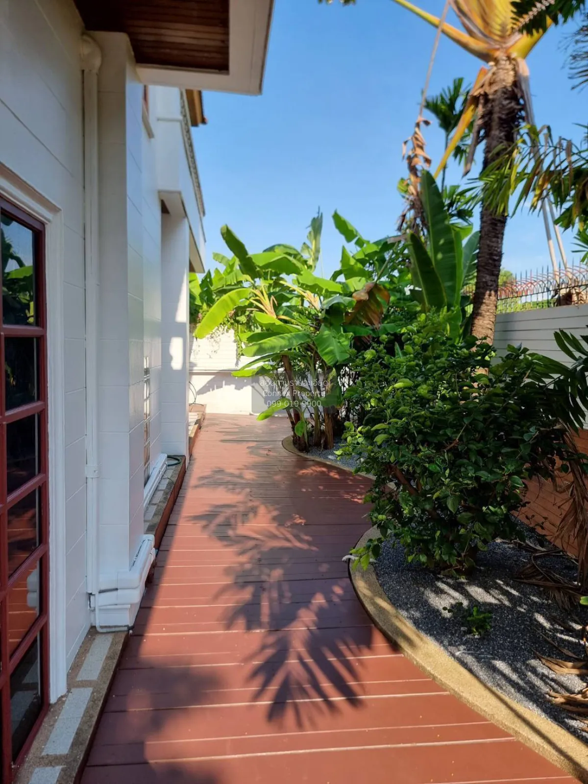 เช่าบ้าน  ฟลาวเวอร์ลี การ์เด้น หนองบอน เขต ประเวศ กรุงเทพ CX-1472