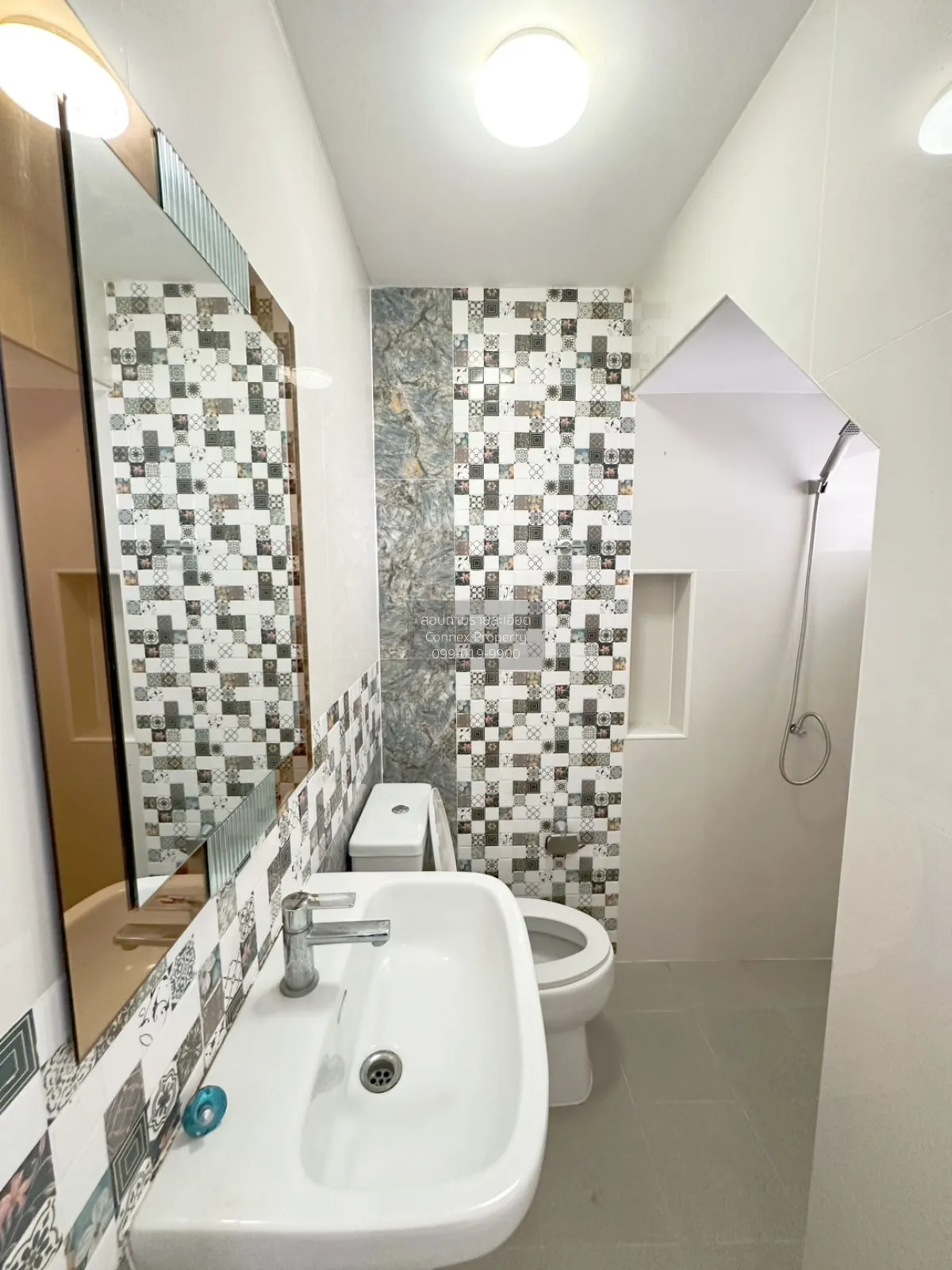 เช่าทาวน์เฮ้าส์/ทาวน์โฮม  โกลเด้น ทาวน์ เฉลิมพระเกียรติ - สวนหลวง