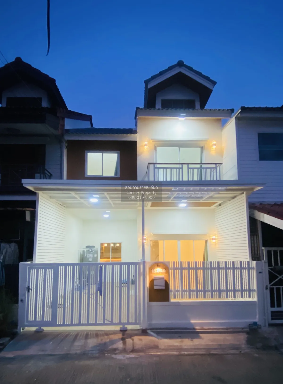 ขายทาวน์เฮ้าส์/ทาวน์โฮม  หมู่บ้านเอื้อประชา นวลจันทร์ หน้ากว้าง ร 1