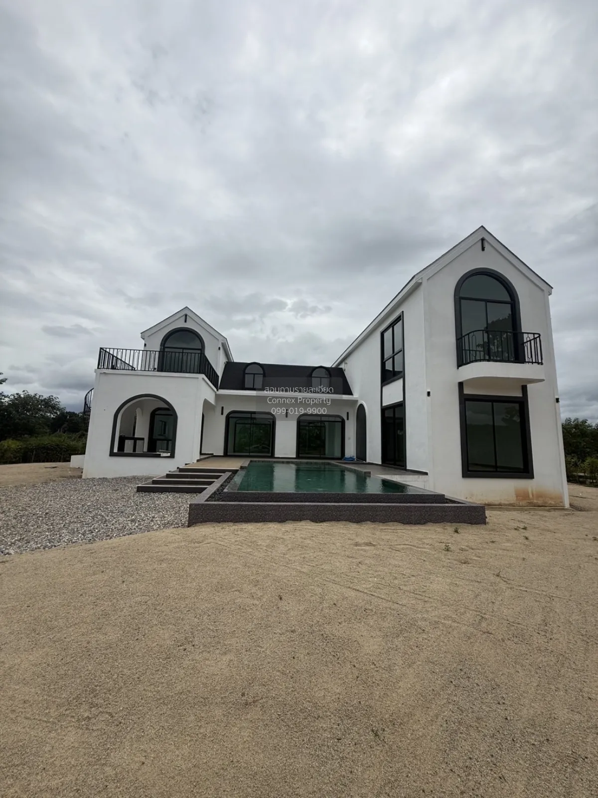 ขายพลูวิลล่าเขาใหญ่  Pool Villa modern english cottage  หมูสี ปาก