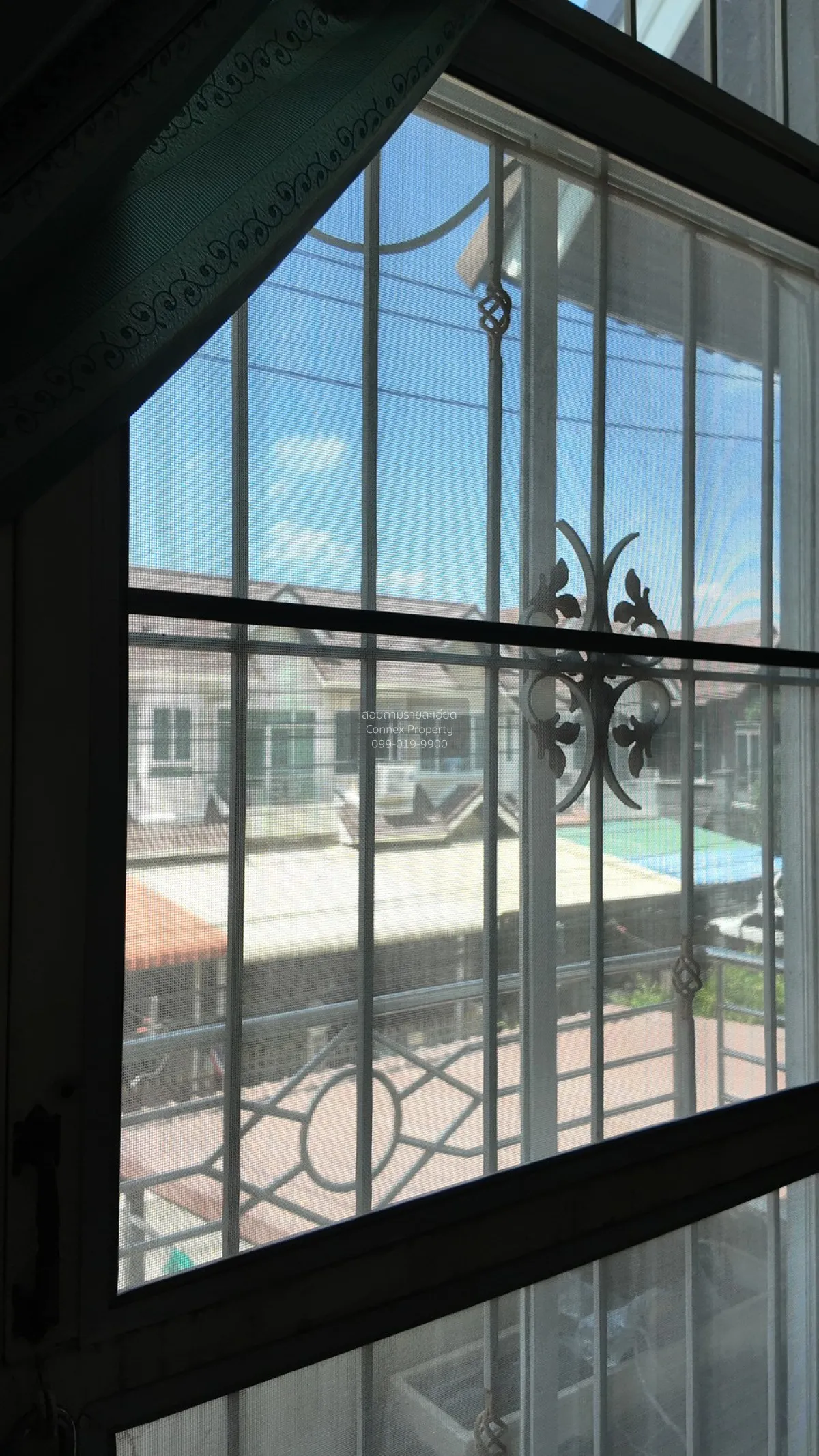 ขายทาวน์เฮ้าส์/ทาวน์โฮม  บ้านฟ้าหลวงวิลล์ สุขุมวิท บางจาก เขต พระ 2