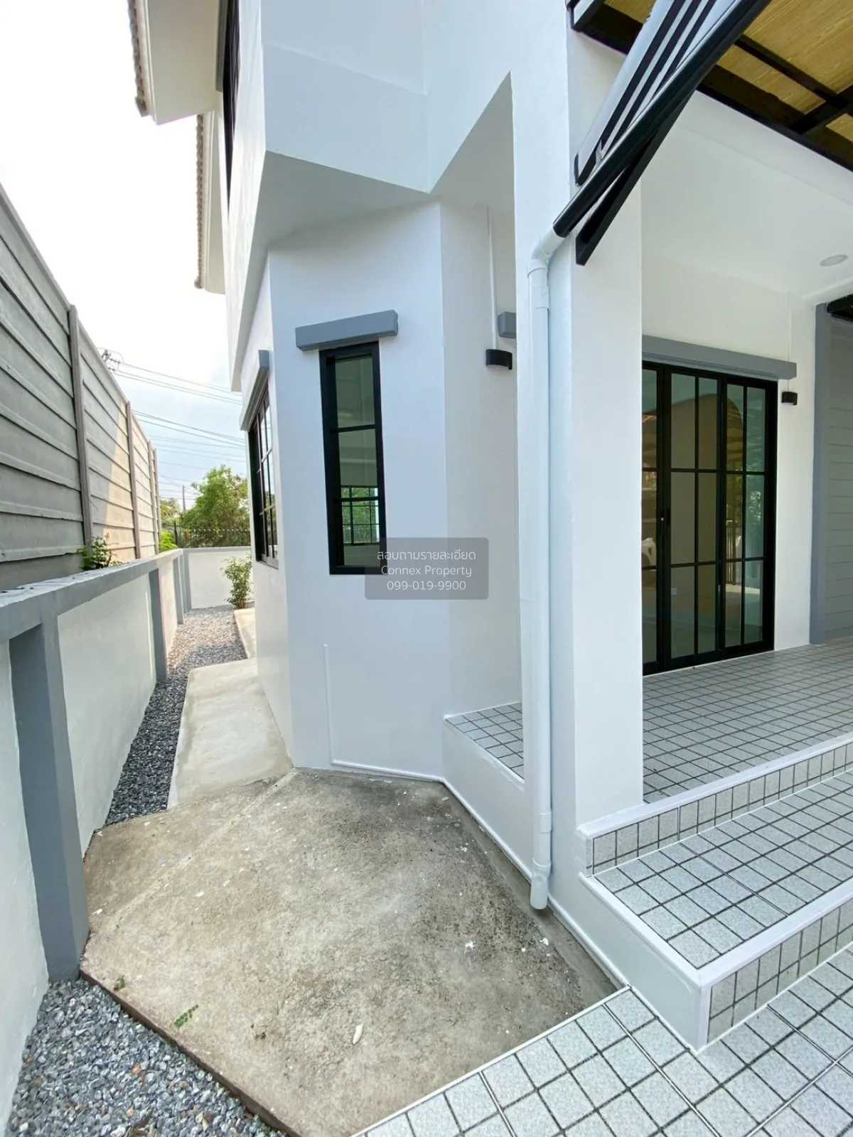 ขายบ้าน  ศิลปการพาร์ค 3 วงแหวน-รัตนาธิเบศร์ ห้องมุม หน้ากว้าง รีโ