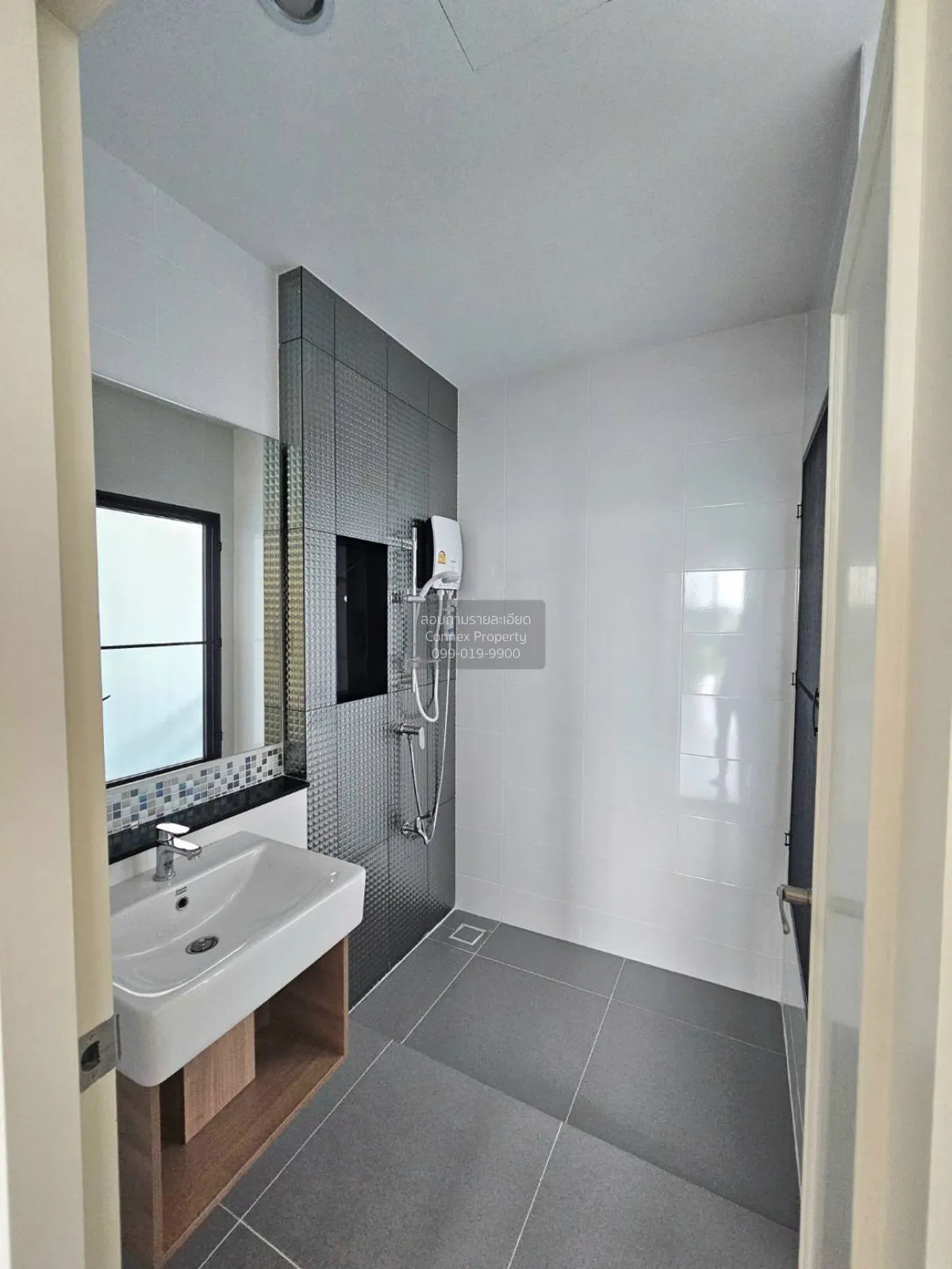 เช่าทาวน์เฮ้าส์/ทาวน์โฮม  บ้านกลางเมือง พระราม 9-กรุงเทพกรีฑา ทับ