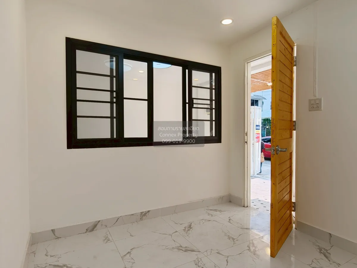 ขายทาวน์เฮ้าส์/ทาวน์โฮม ไพรเวท วิลล่า รีโนเวทใหม่ หน้าบ้านติดสวน 