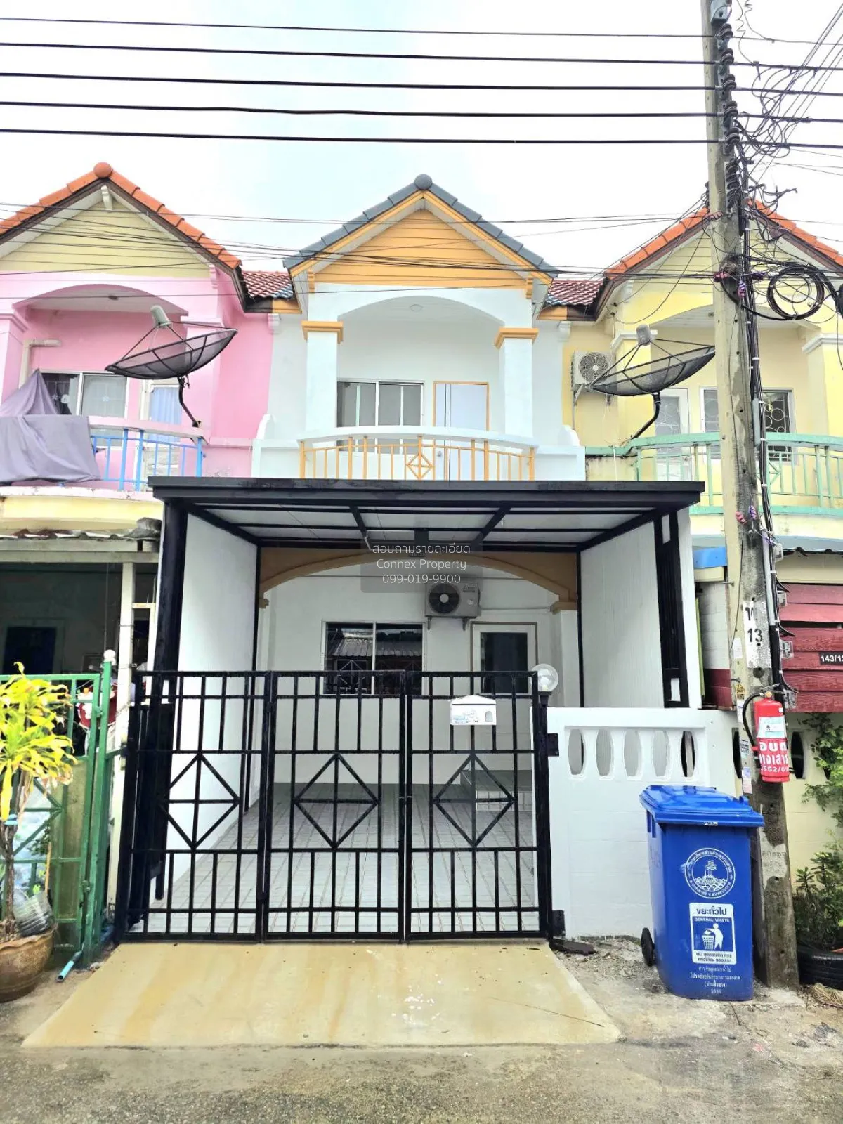 For Sale Townhouse/Townhome  , Baan Chaiklong , wide frontage , n 1