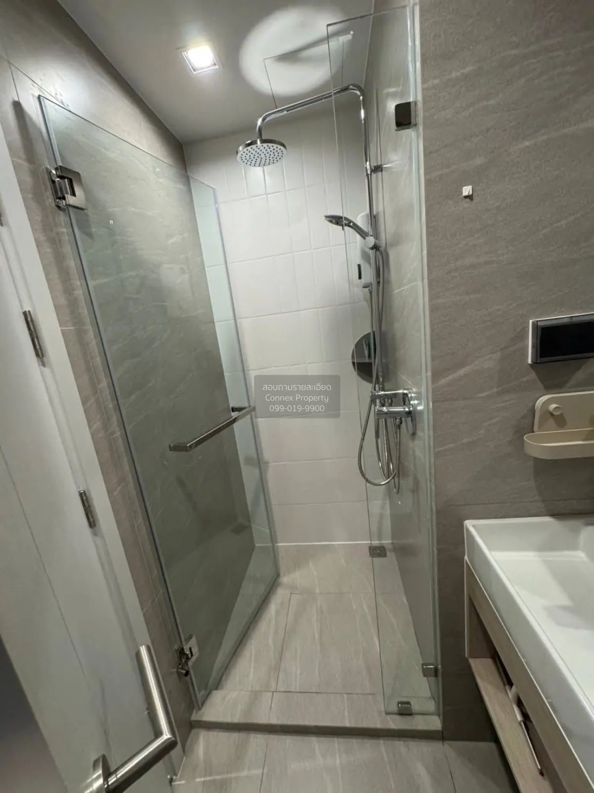 เช่าคอนโด  เรฟเฟอเรนซ์ สาทร-วงเวียนใหญ่ BTS-วงเวียนใหญ่ บางลำภูล่