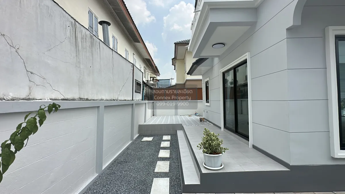 For Sale House , Baan Sathaporn Rangsit , wide frontage , newly r 4