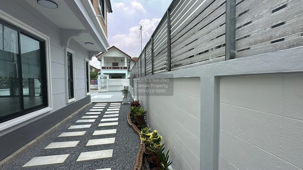 For Sale House , Baan Sathaporn Rangsit , wide frontage , newly r