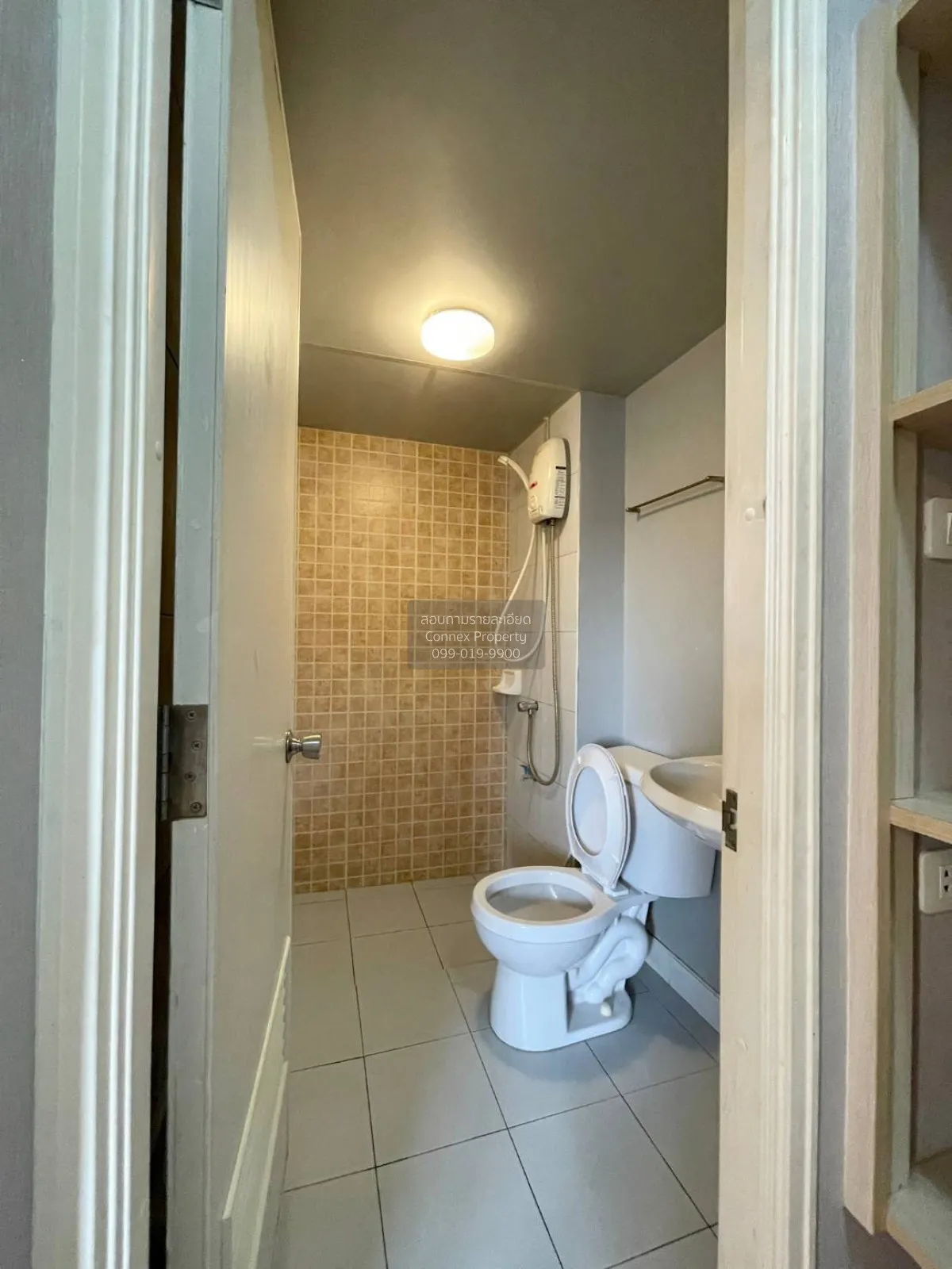 เช่าคอนโด  ลุมพินี คอนโดทาวน์ ร่มเกล้า - สุวรรณภูมิ คลองสามประเวศ