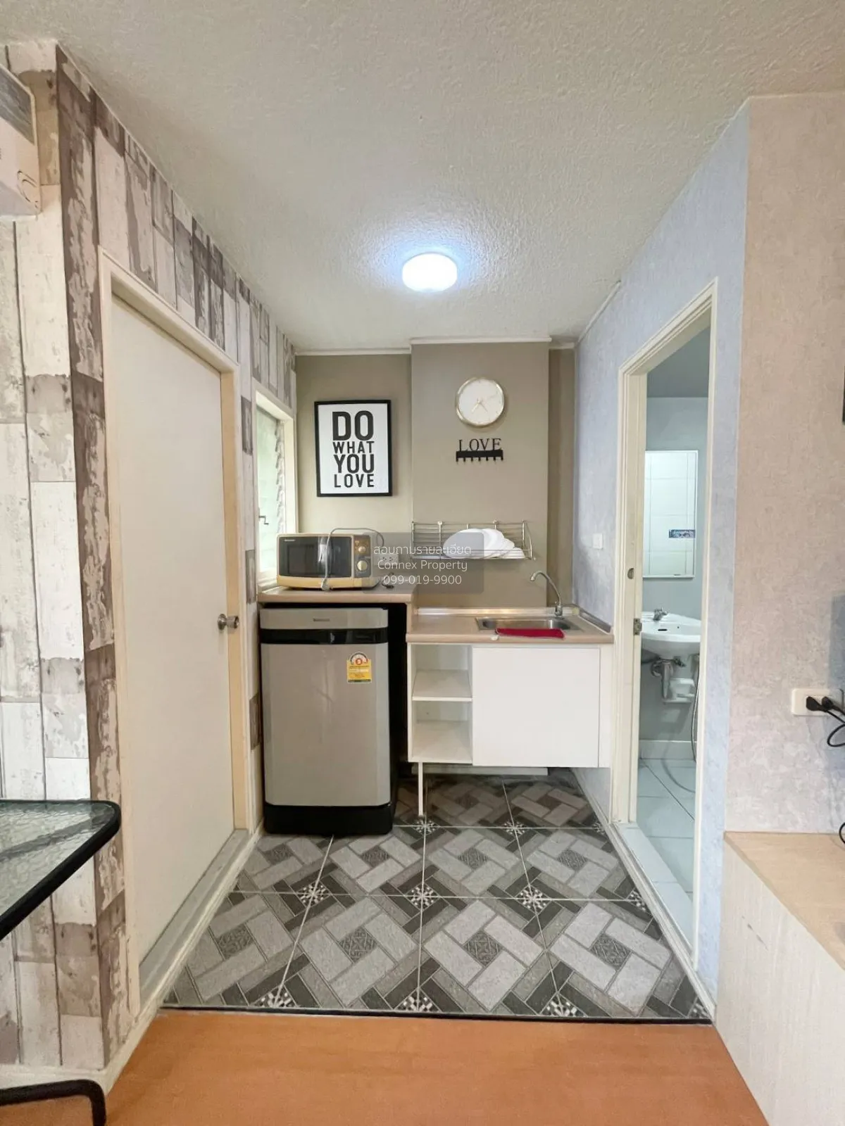 ขายคอนโด  ลุมพินี คอนโดทาวน์ ร่มเกล้า - สุวรรณภูมิ คลองสามประเวศ  4