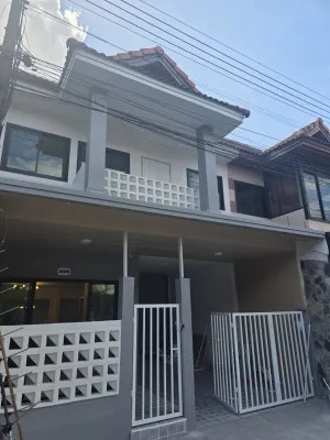 ขายทาวน์เฮ้าส์/ทาวน์โฮม  วรางกูล คลอง 3 ลาดสวาย ลำลูกกา ปทุมธานี CX-147678