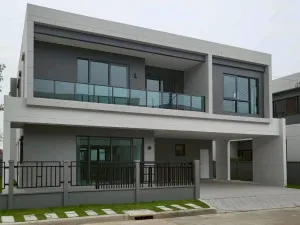 For Sale House , CENTRO Ramintra-Chatuchot 2 , corner unit , wide frontage , newly renovated , O Ngoen , Sai Mai , Bangkok , CX-147695