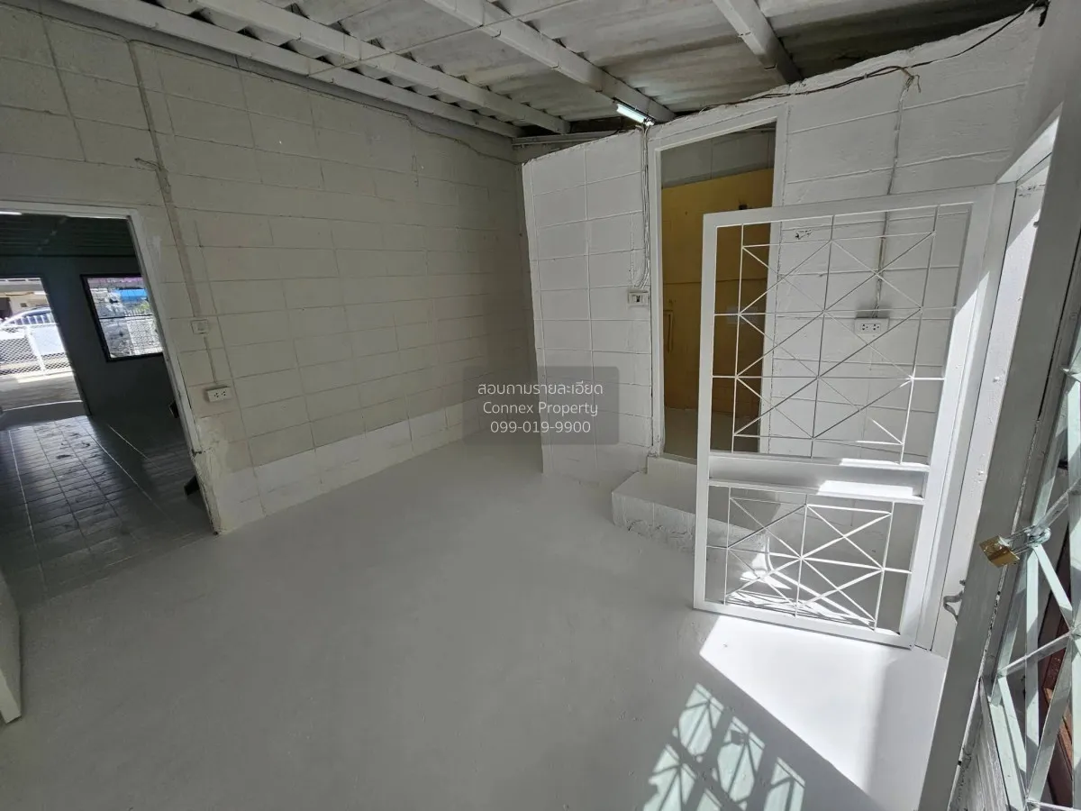 For Sale Townhouse 46 Prachaniwet 3 Soi 9 , Tha Sai , Mueang Nont