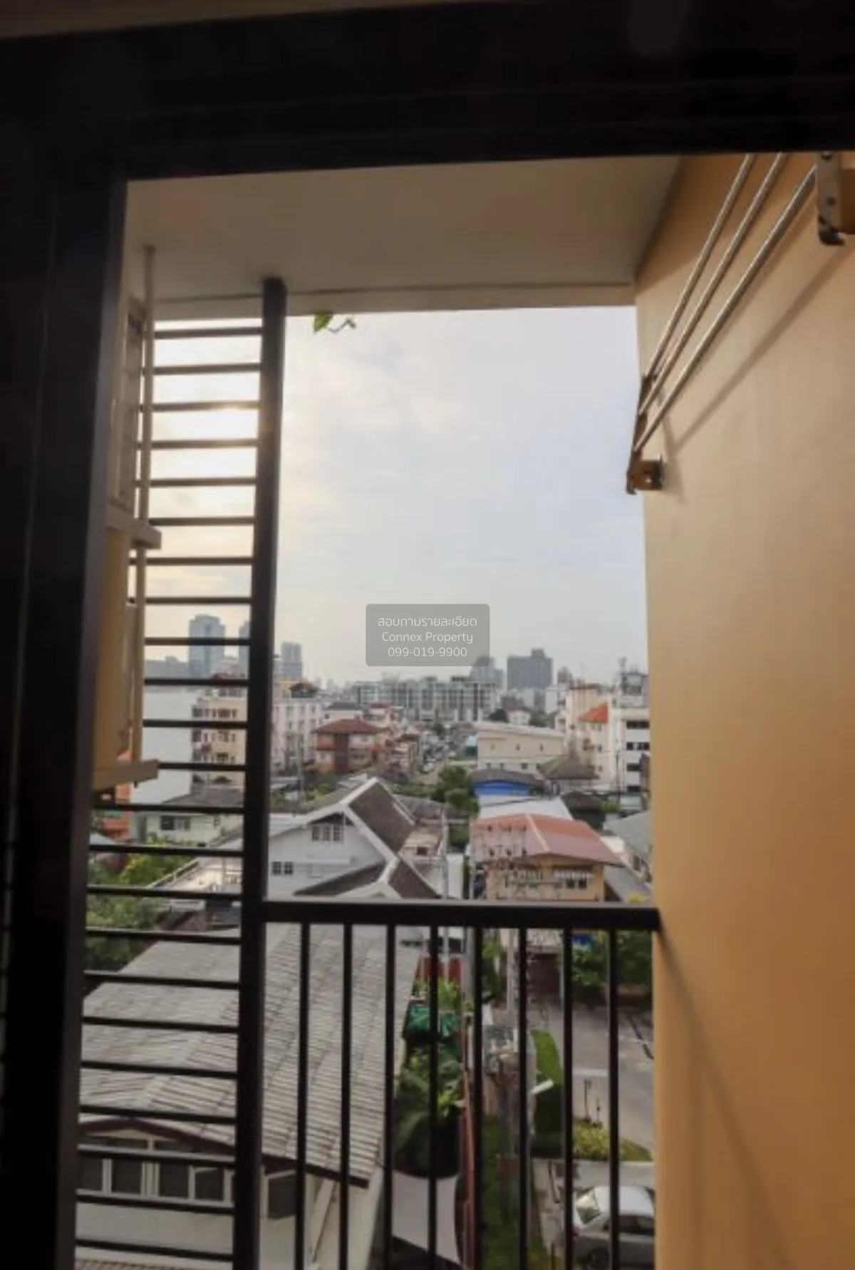 ขายคอนโด  ดีมาร์ก คอนโด แอท สุทธิสาร MRT-สุทธิสาร สามเสนนอก เขต ห