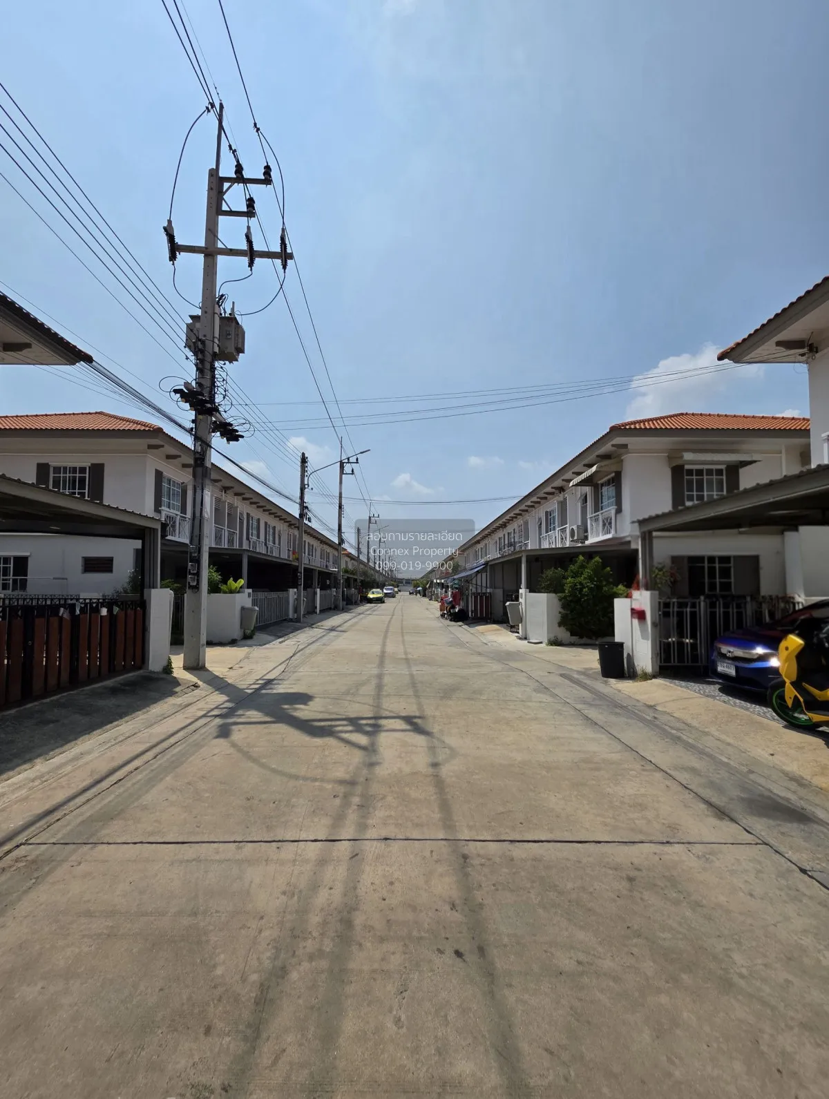 ขายทาวน์เฮ้าส์/ทาวน์โฮม  ไอลีฟ ไพร์ม พระราม 2 กม.14 พันท้ายนรสิงห