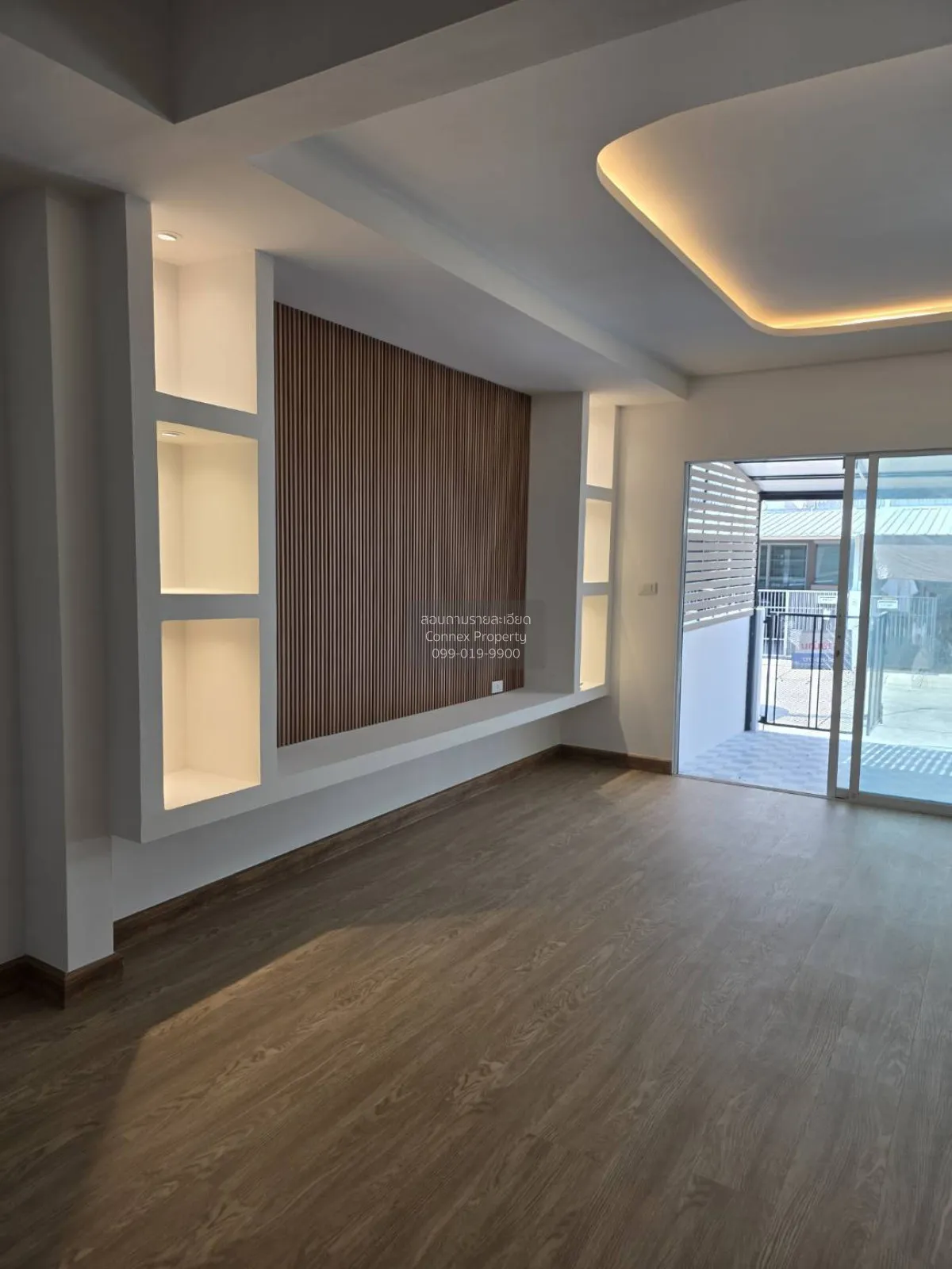 ขายทาวน์เฮ้าส์/ทาวน์โฮม  อินดี้ ประชาอุทิศ 90-3 รีโนเวทใหม่ ทุ่งค 4