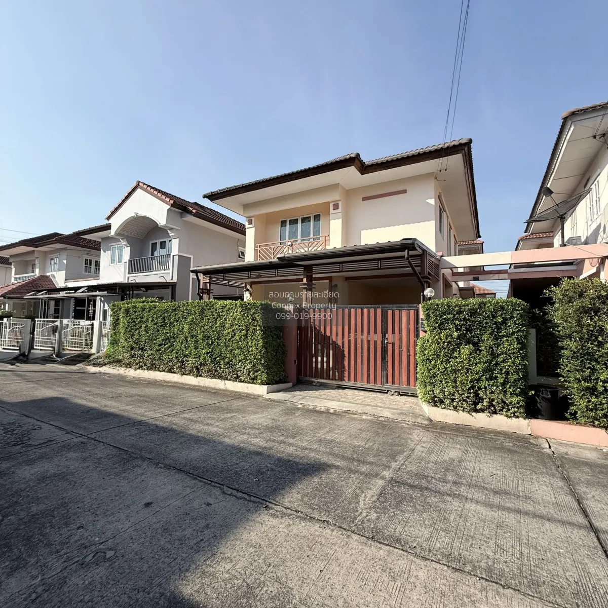 ขายบ้าน  บ้านบุรีรมย์ รามอินทรา - ซาฟารี รีโนเวทใหม่ สามวาตะวันตก 2