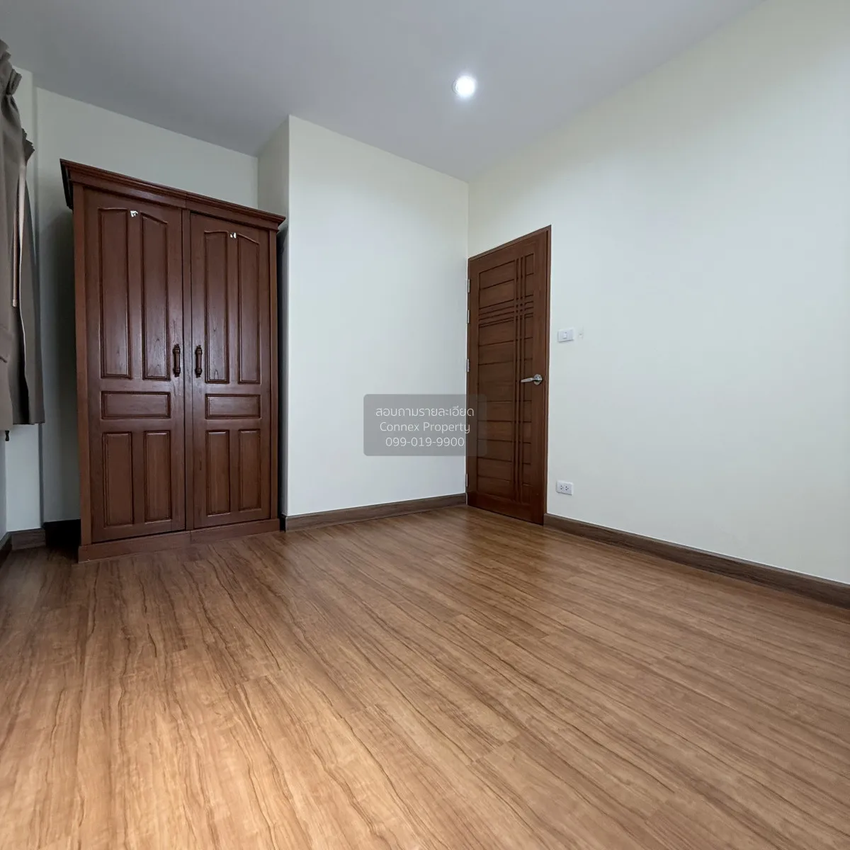 ขายบ้าน  บ้านบุรีรมย์ รามอินทรา - ซาฟารี รีโนเวทใหม่ สามวาตะวันตก