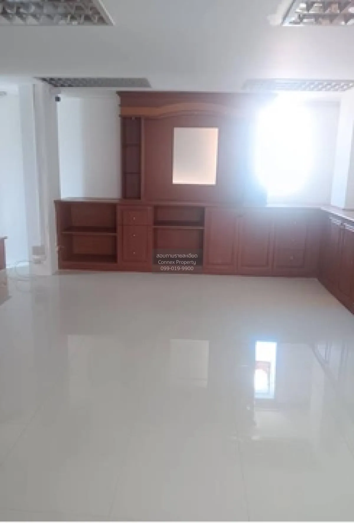 For Rent  Commercial building, Soi Rattanathibet 30 , Bang Kraso 