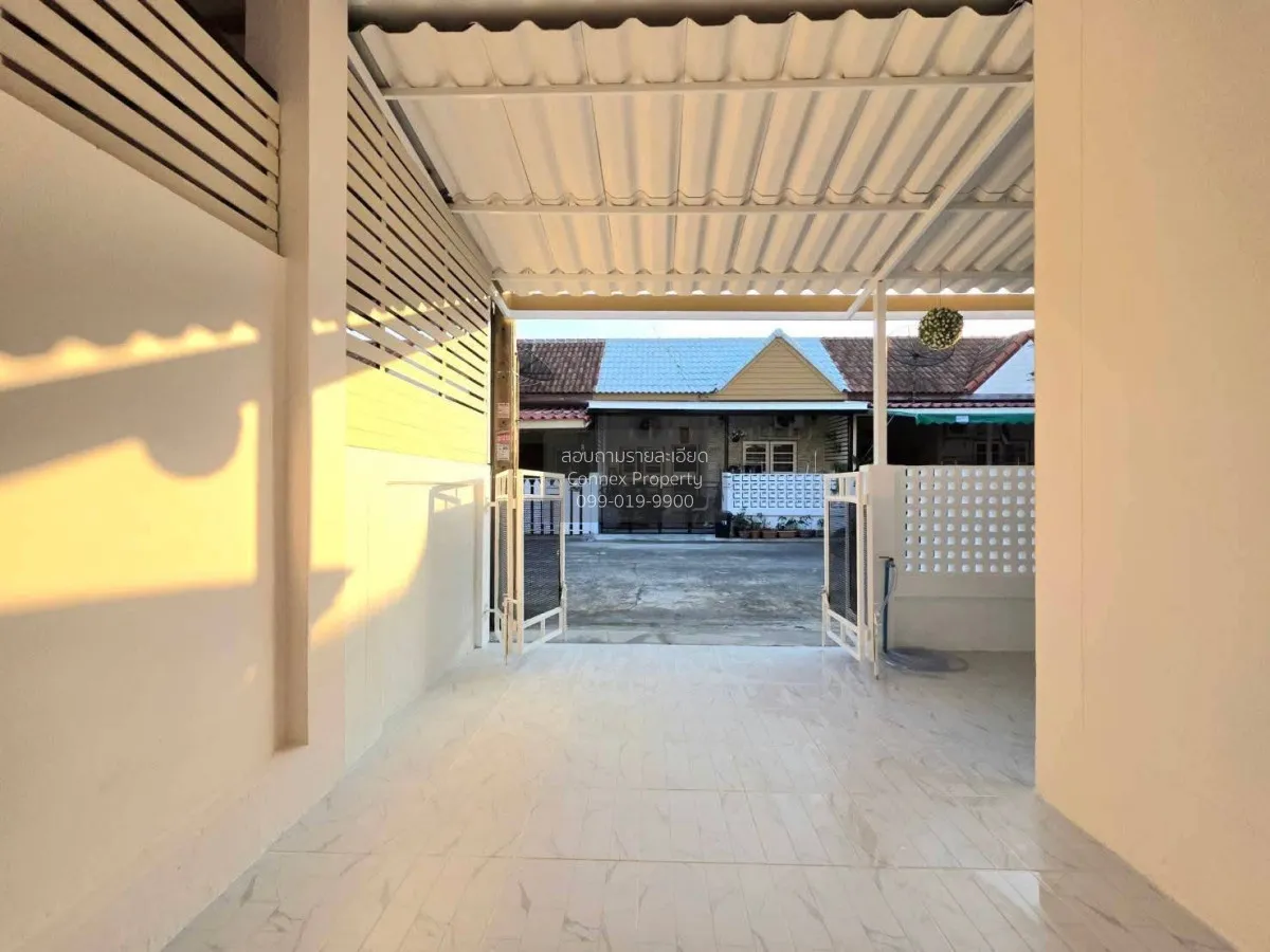 For Sale Townhouse/Townhome  , Aranyaville , newly renovated , Ph 3