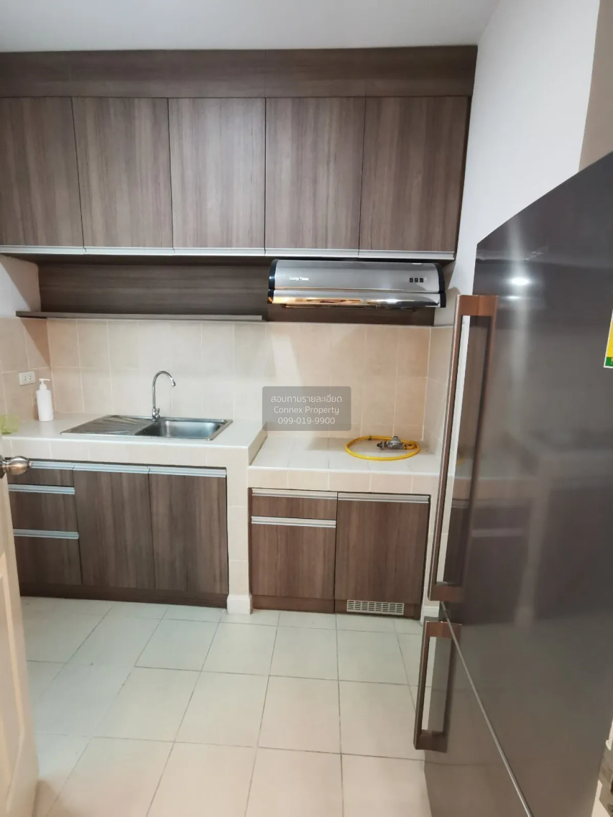 ขายทาวน์เฮ้าส์/ทาวน์โฮม  บ้านกลางเมือง เอสเซ้นส์ พระราม 9-ลาดพร้า