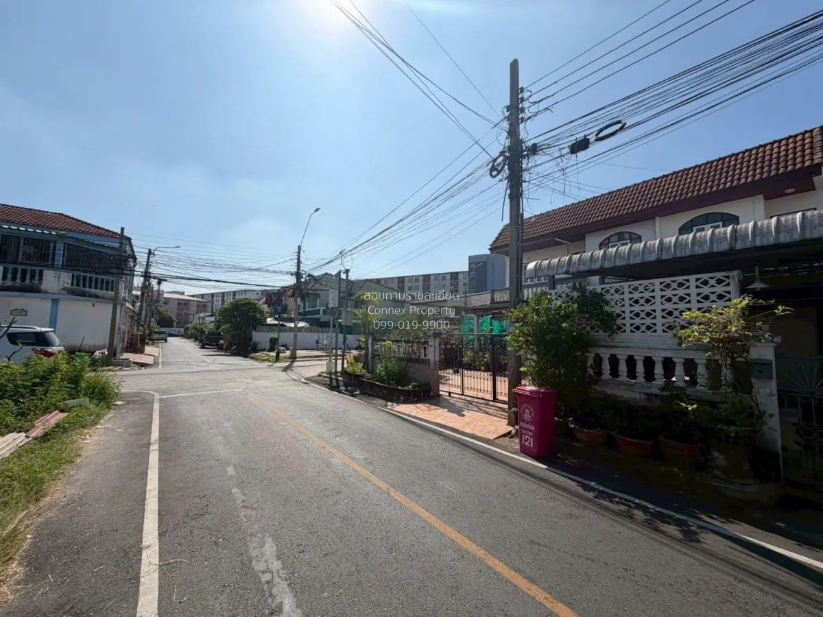 ขายทาวน์เฮ้าส์/ทาวน์โฮม  บ้านบัวทอง 21/9 บางรักพัฒนา บางบัวทอง นน 3