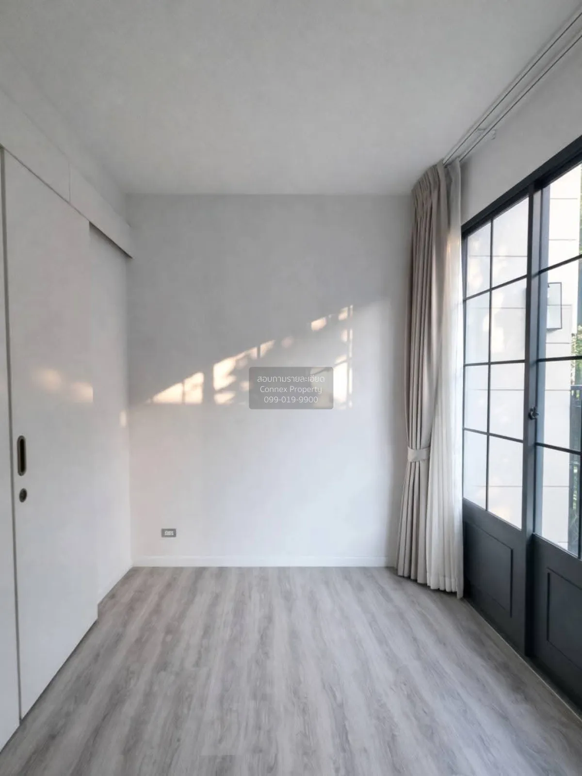 For Sale Townhouse/Townhome  , THE SONNE Srinakarin-Bangna , corn