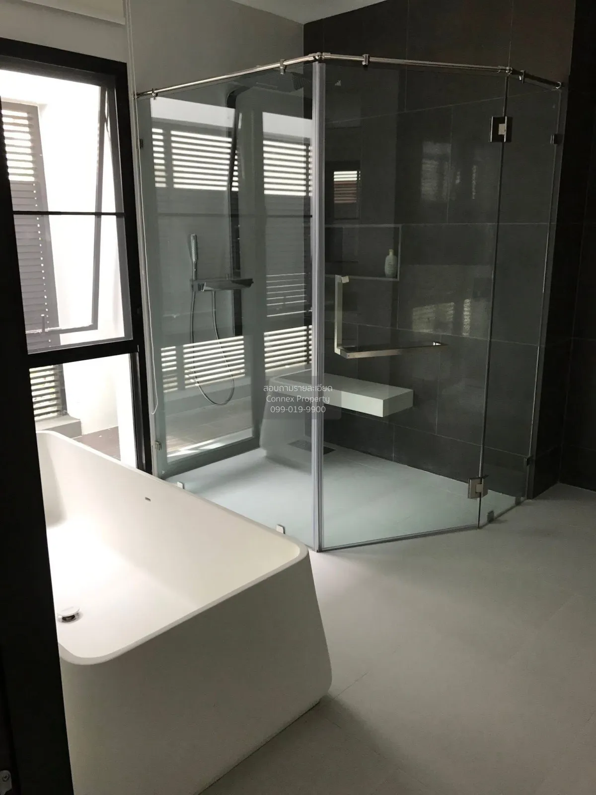 For Rent Pool villa, Isara Rama 9 Village, opposite Rajamangala S